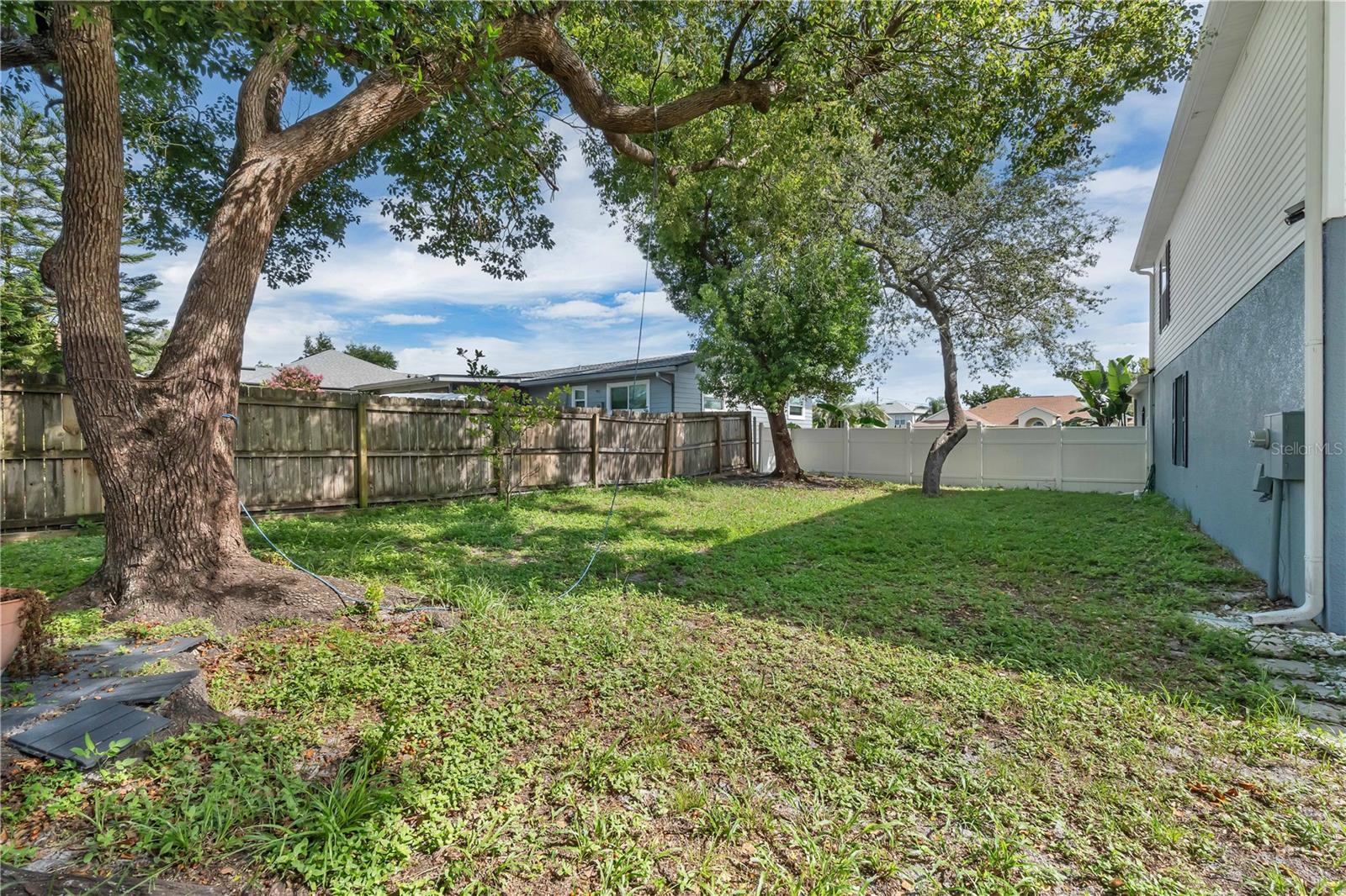 1767 N Merrick Dr Property Photo 35