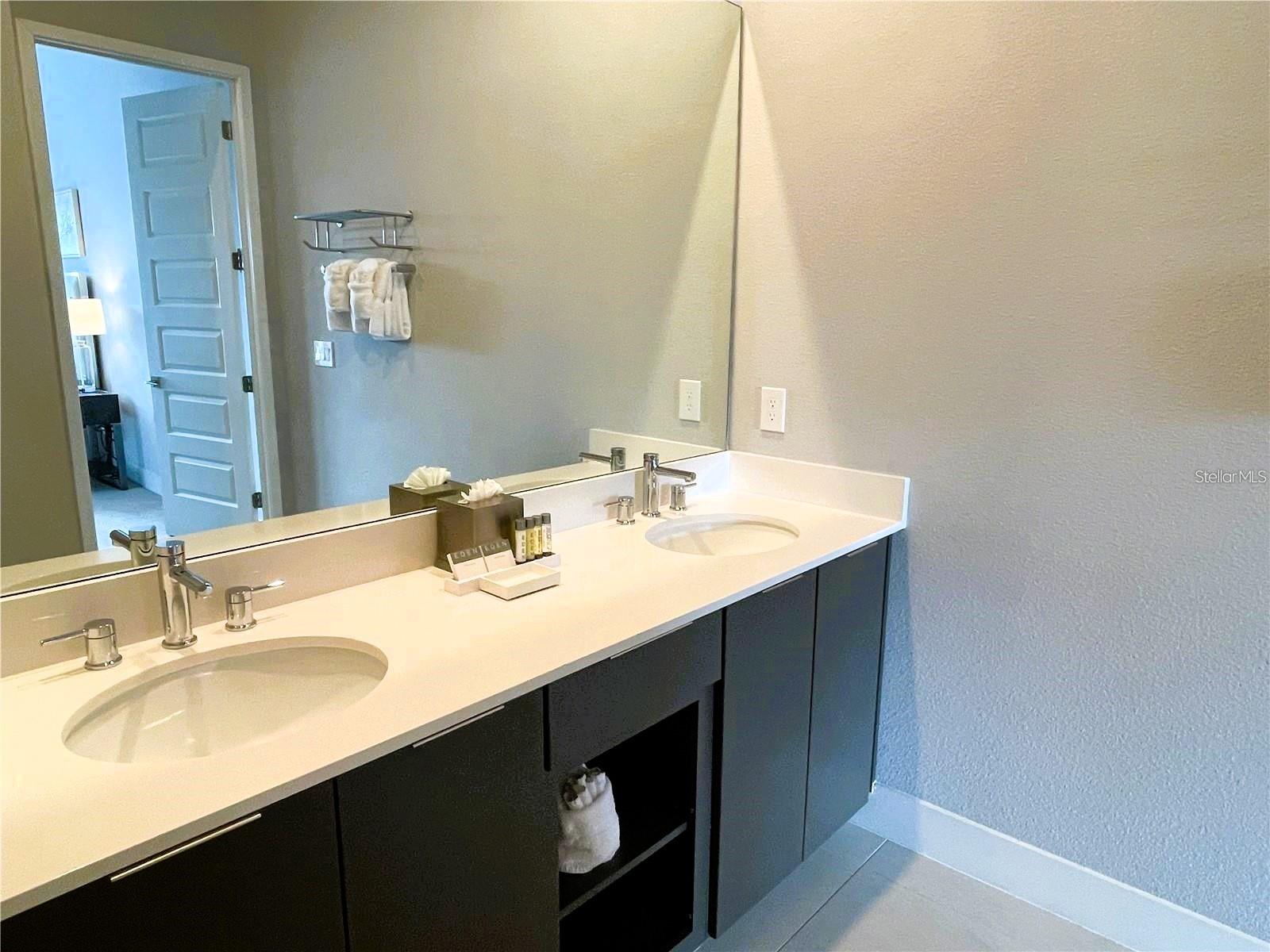 7740 Sandy Ridge Dr #203 Property Photo 10