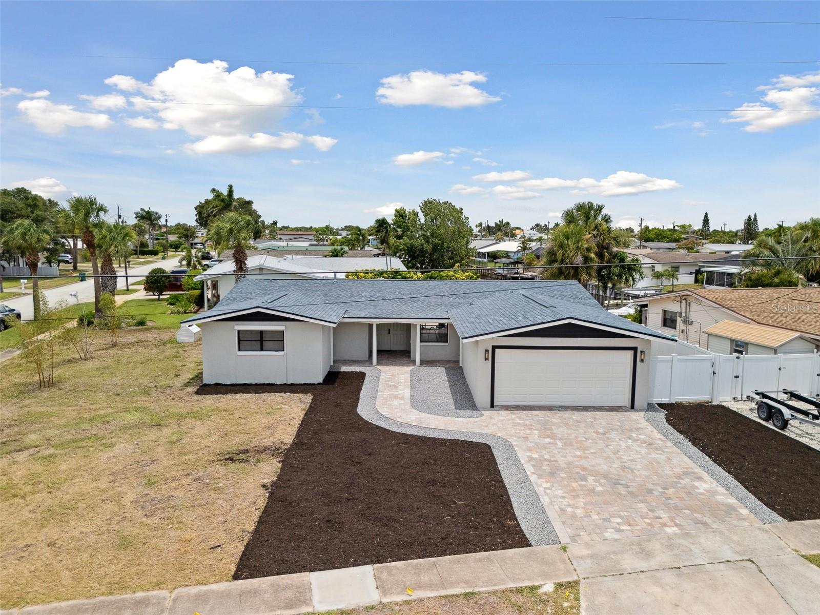 1500 S Harbor Dr Property Photo 1