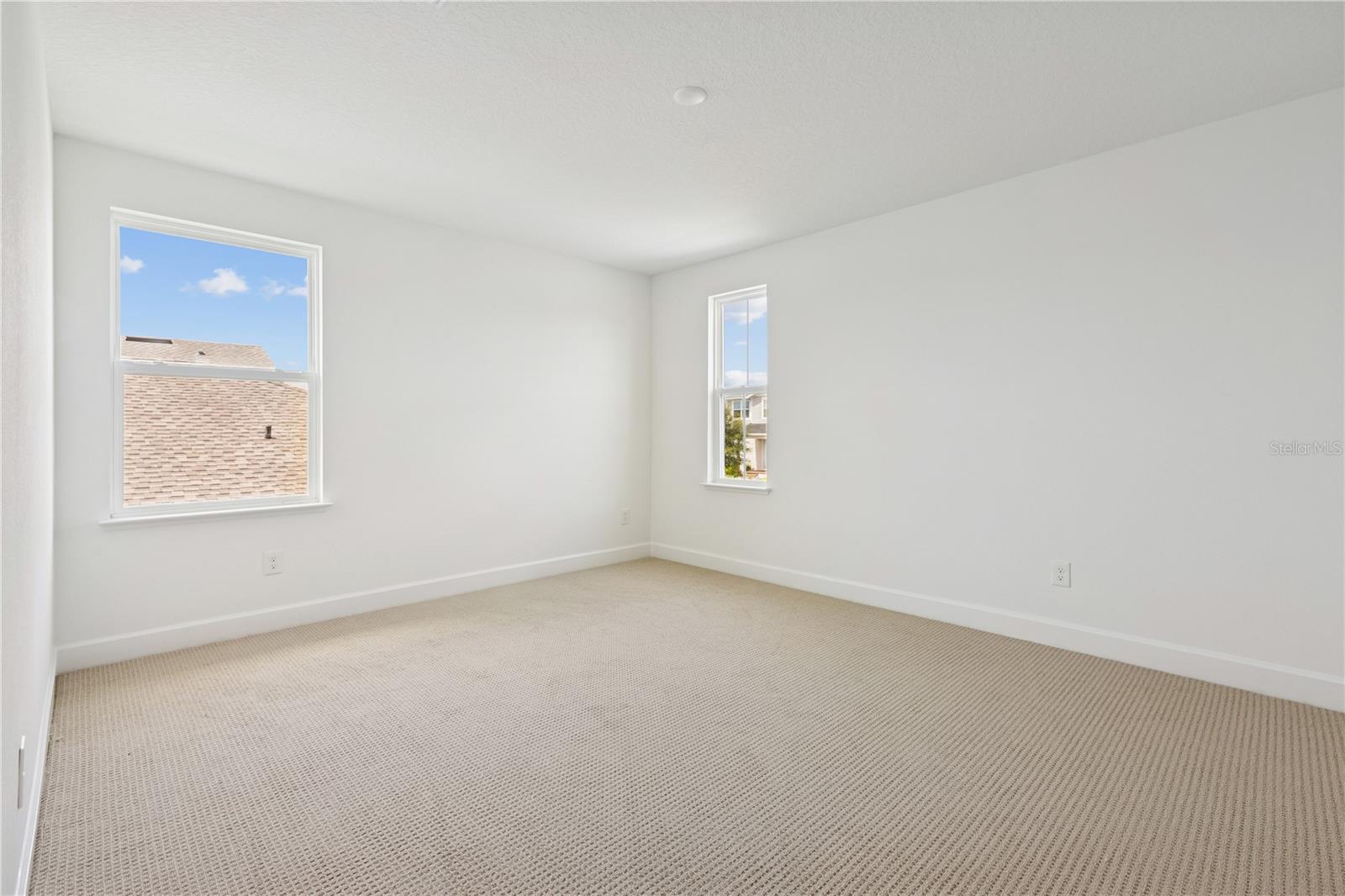 2755 Fiddle Leaf Loop Property Photo 12