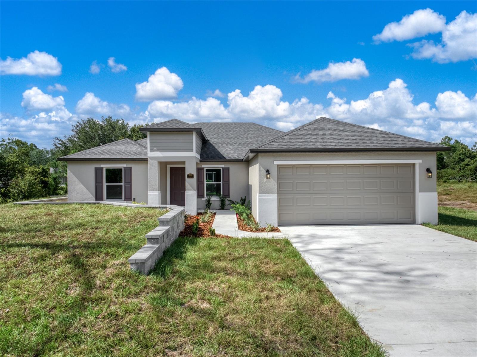 8022 Sun N Lake Blvd Property Photo 1