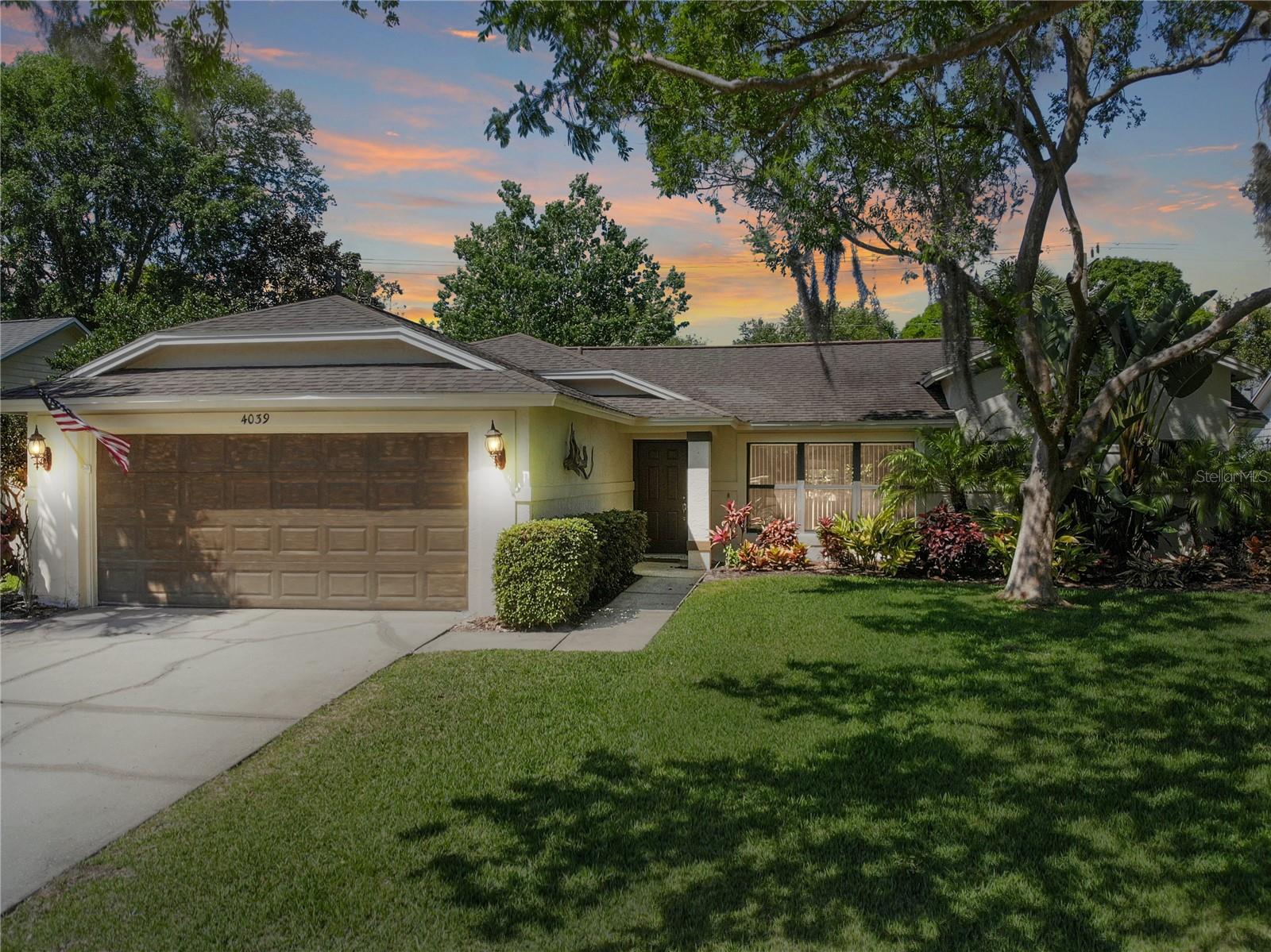 4039 N WATERBRIDGE CIR Property Photo 1