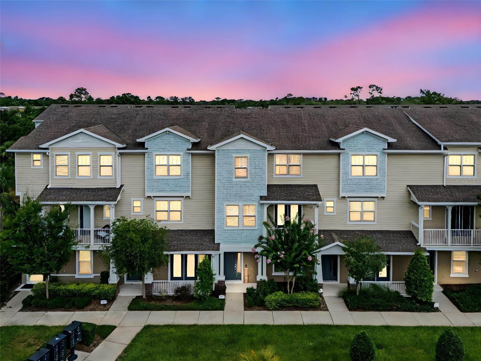 465 Portico Ct Property Photo 1