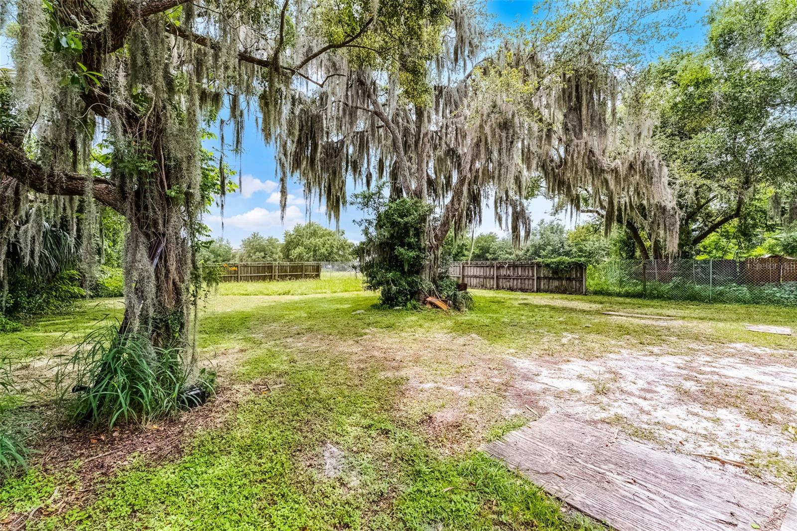 770 W WEBSTER AVE #REAR LOT