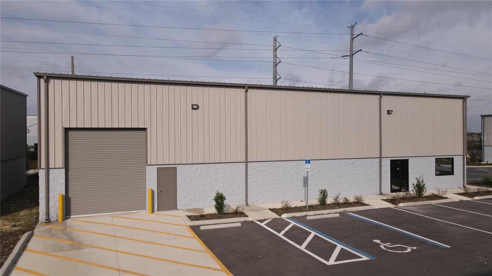 O6323769 Property Photo 1