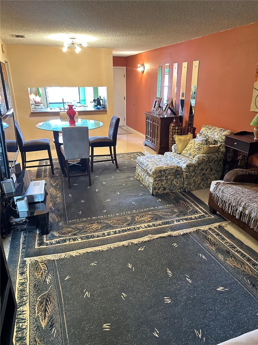 3279 Westridge Blvd #204 Property Photo 7