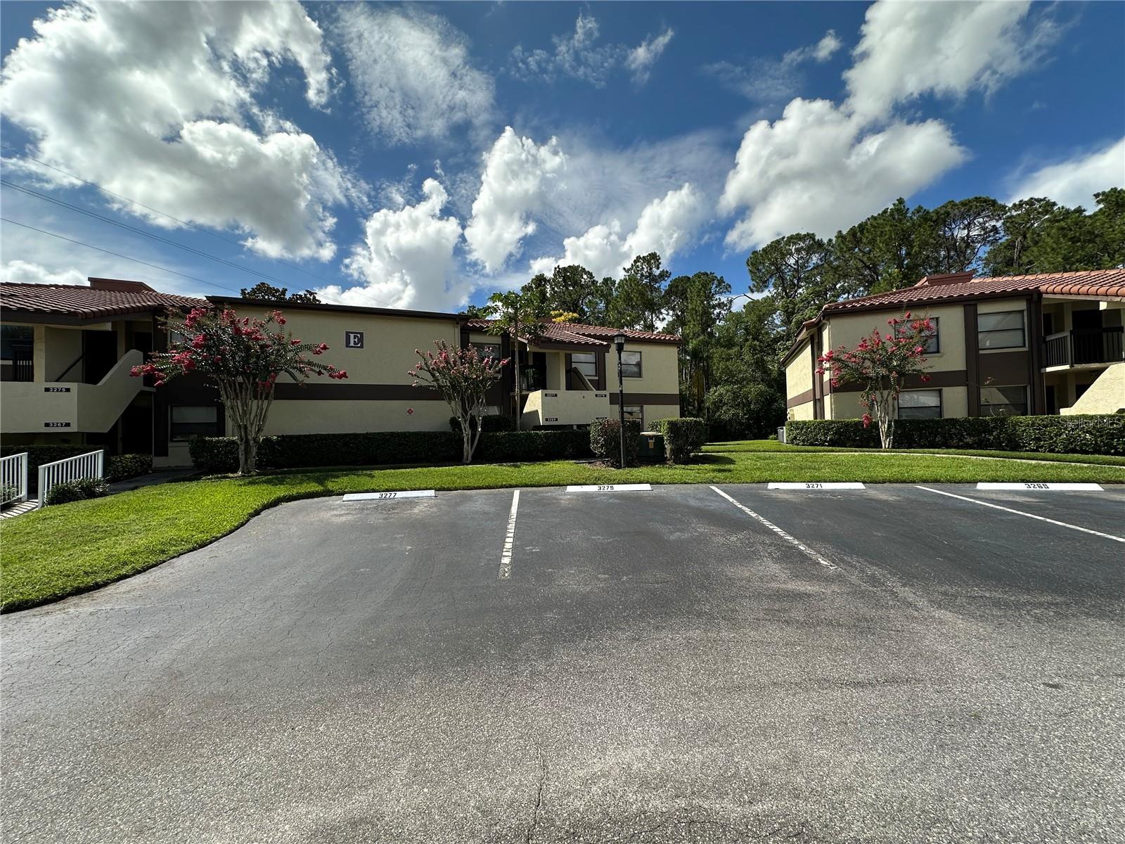 3279 Westridge Blvd #204 Property Photo 18