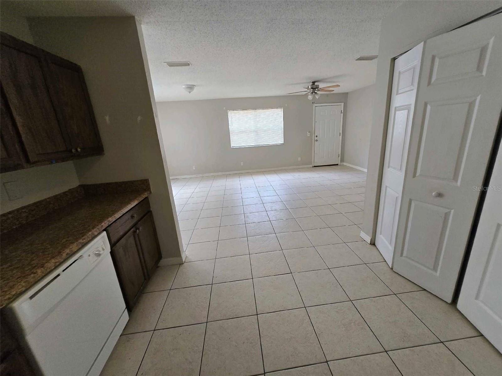 3112 Gordon Ct Property Photo 3