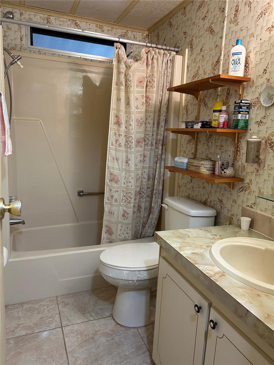 244 Menlo Park Ave Property Photo 17