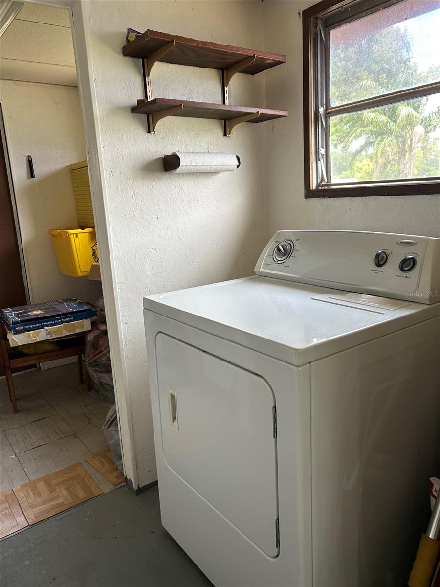 244 Menlo Park Ave Property Photo 21