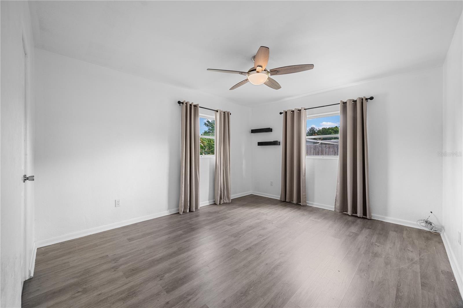 601 Oranole Rd Property Photo 22