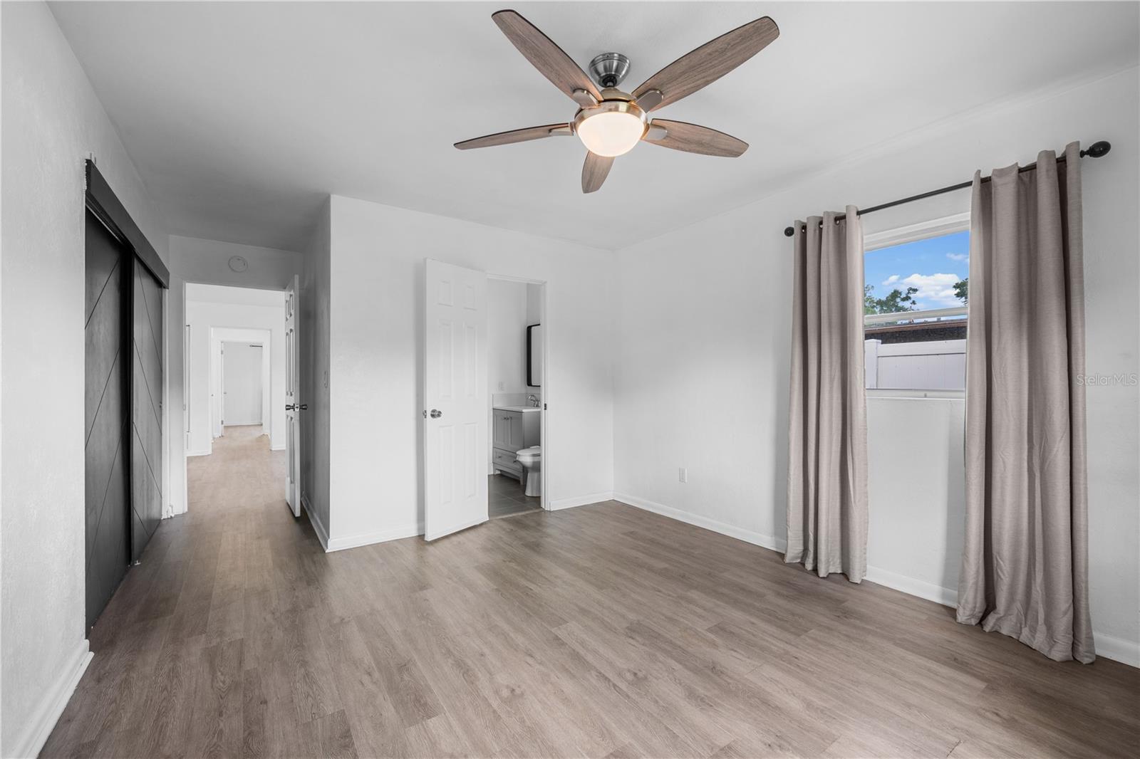 601 Oranole Rd Property Photo 23