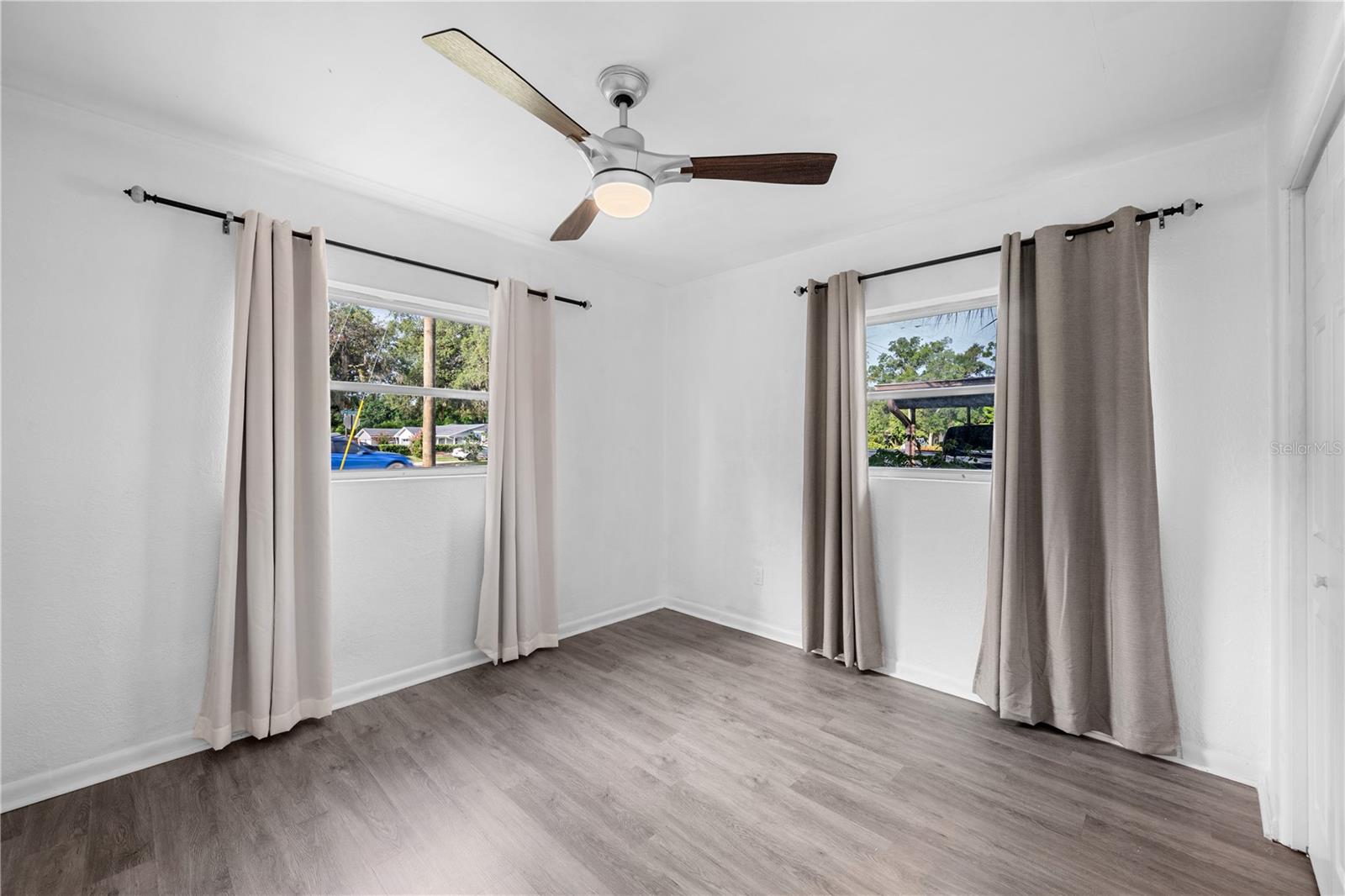 601 Oranole Rd Property Photo 29