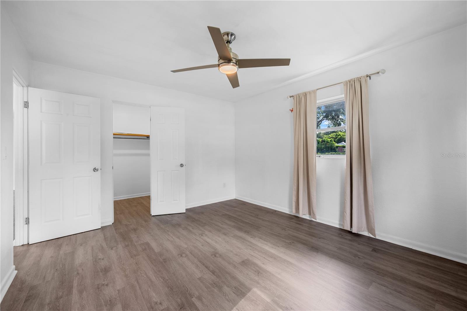 601 Oranole Rd Property Photo 33