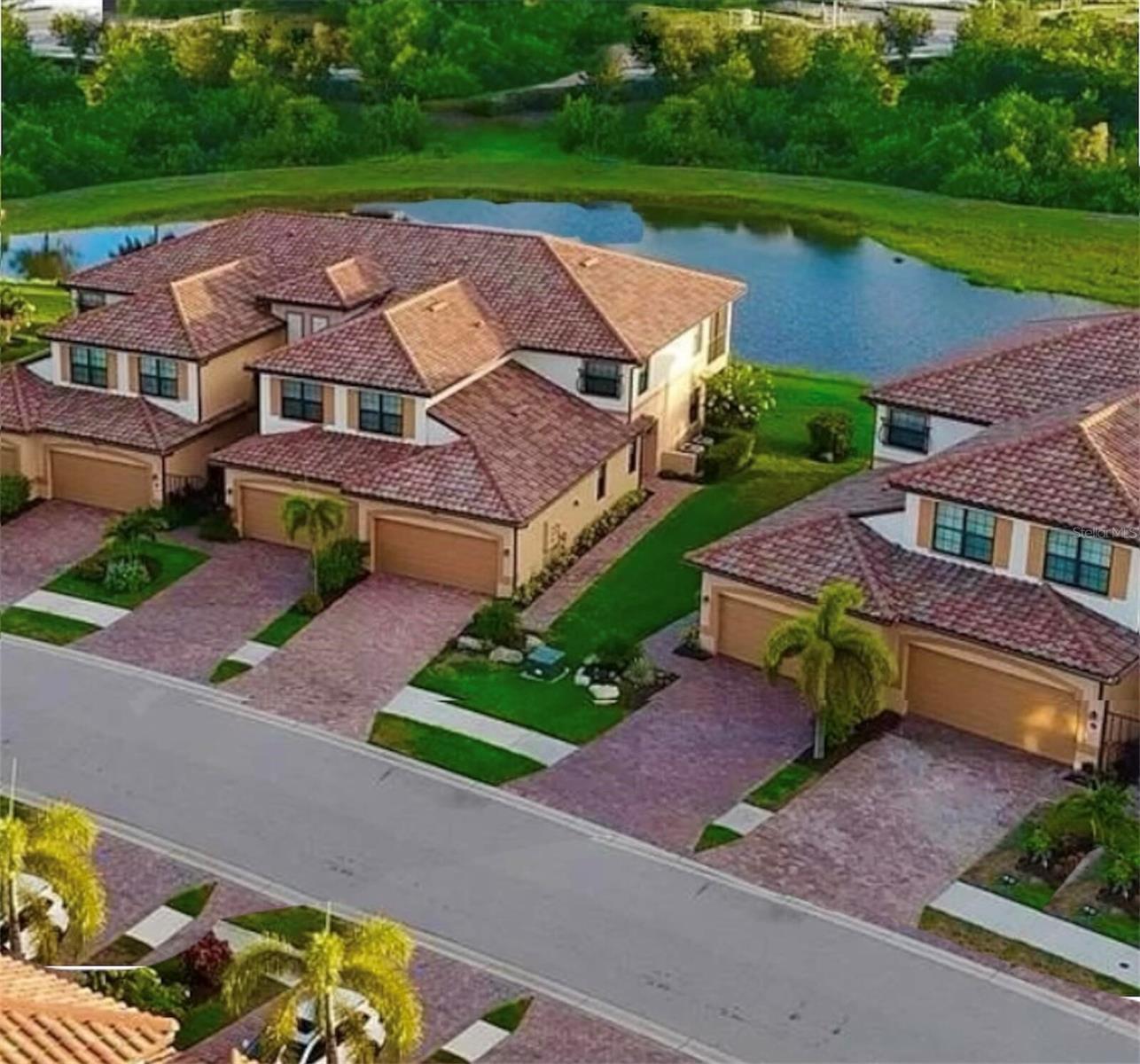20080 RAGAZZA CIR #102 Property Photo 1