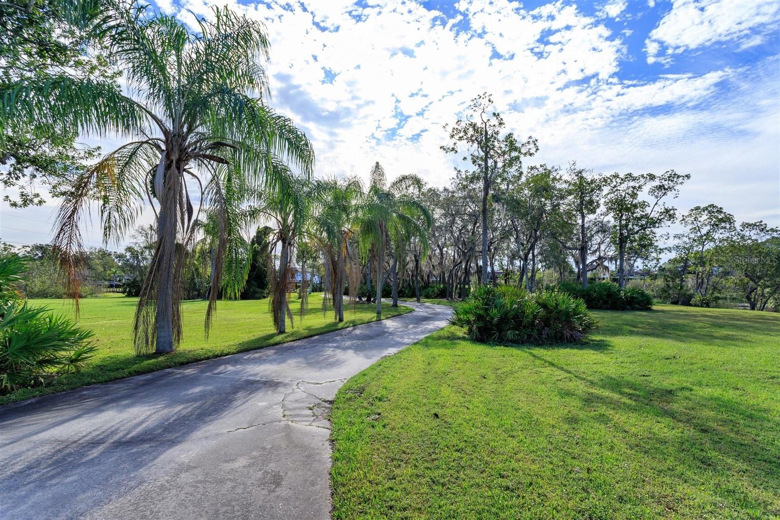 13377 Lake Butler Blvd Property Photo 7
