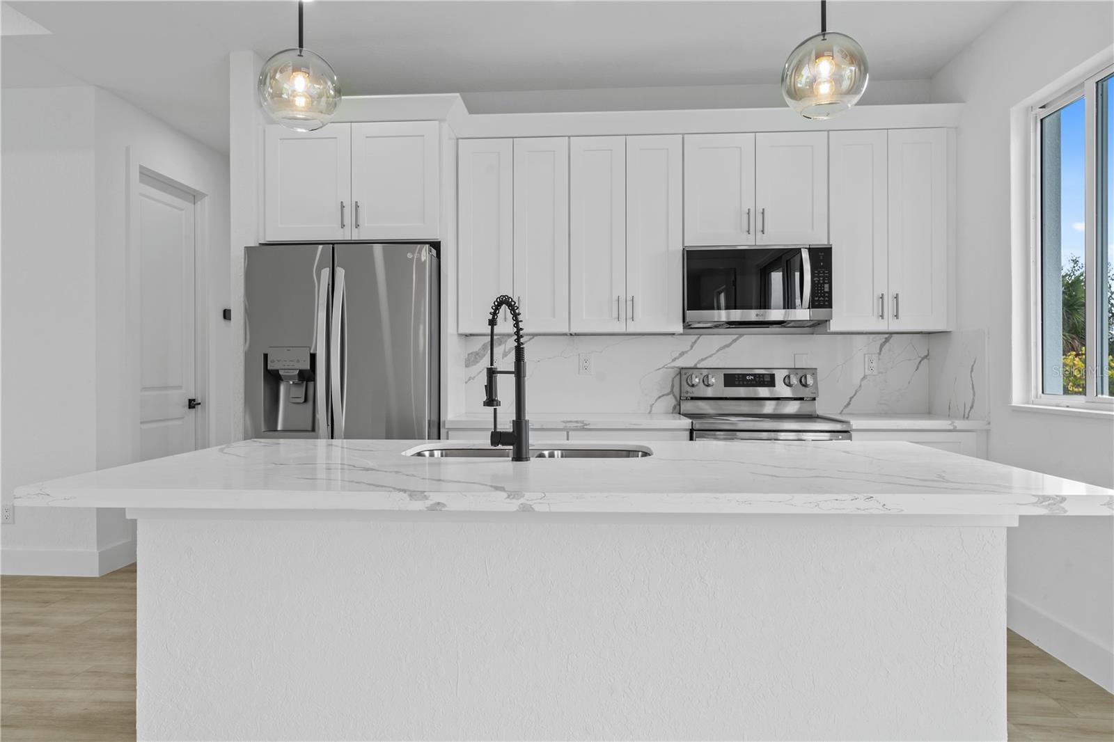 13438 Mcintosh Ave Property Photo 9