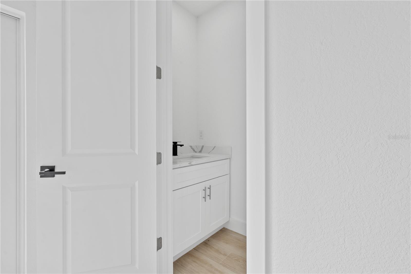 13438 Mcintosh Ave Property Photo 14