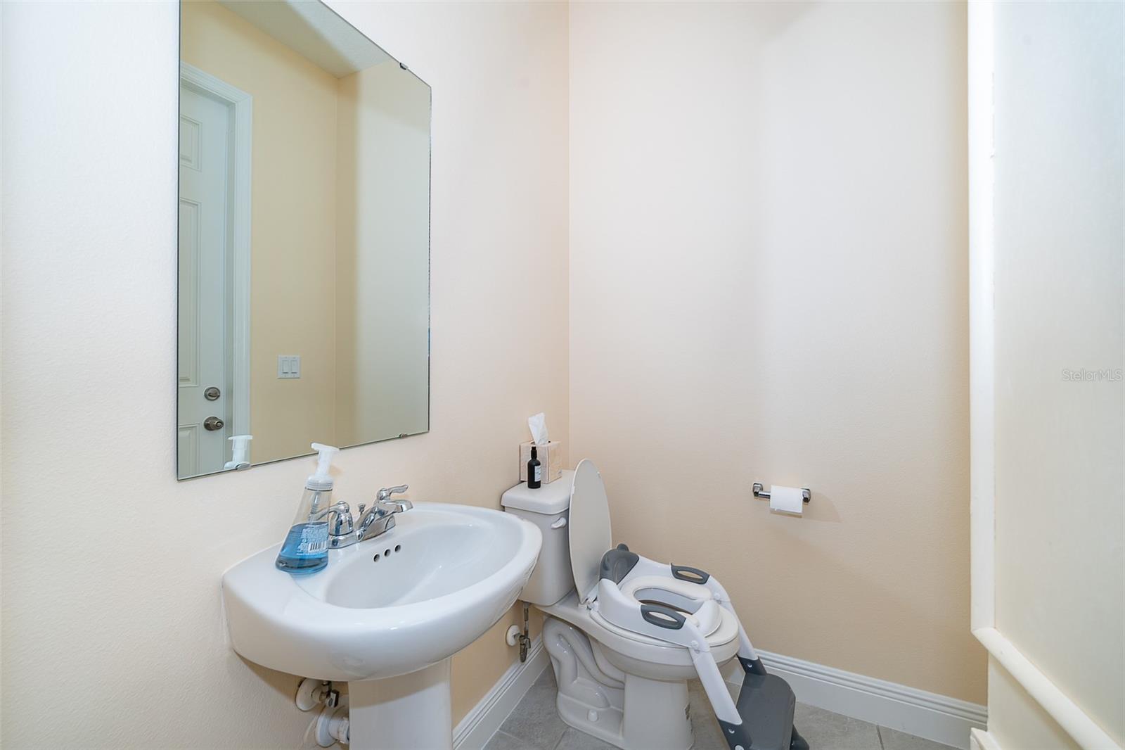 1660 Tropical Palms Cir Property Photo 26