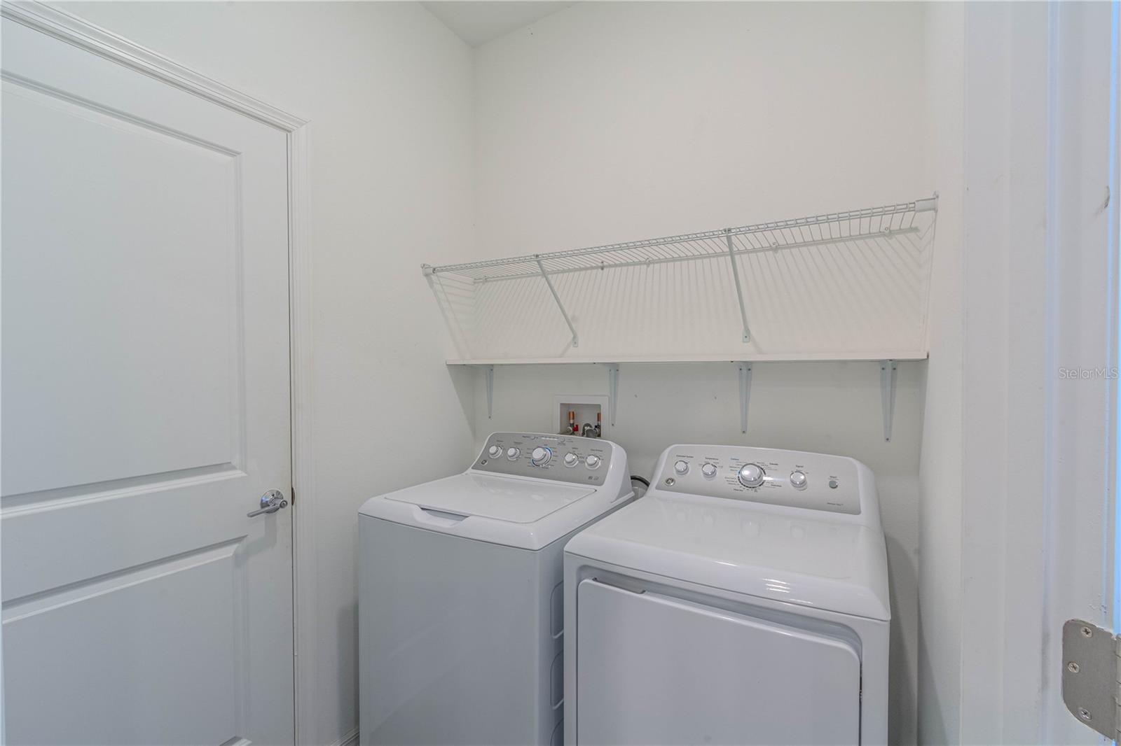 407 Three Oaks Dr Property Photo 22