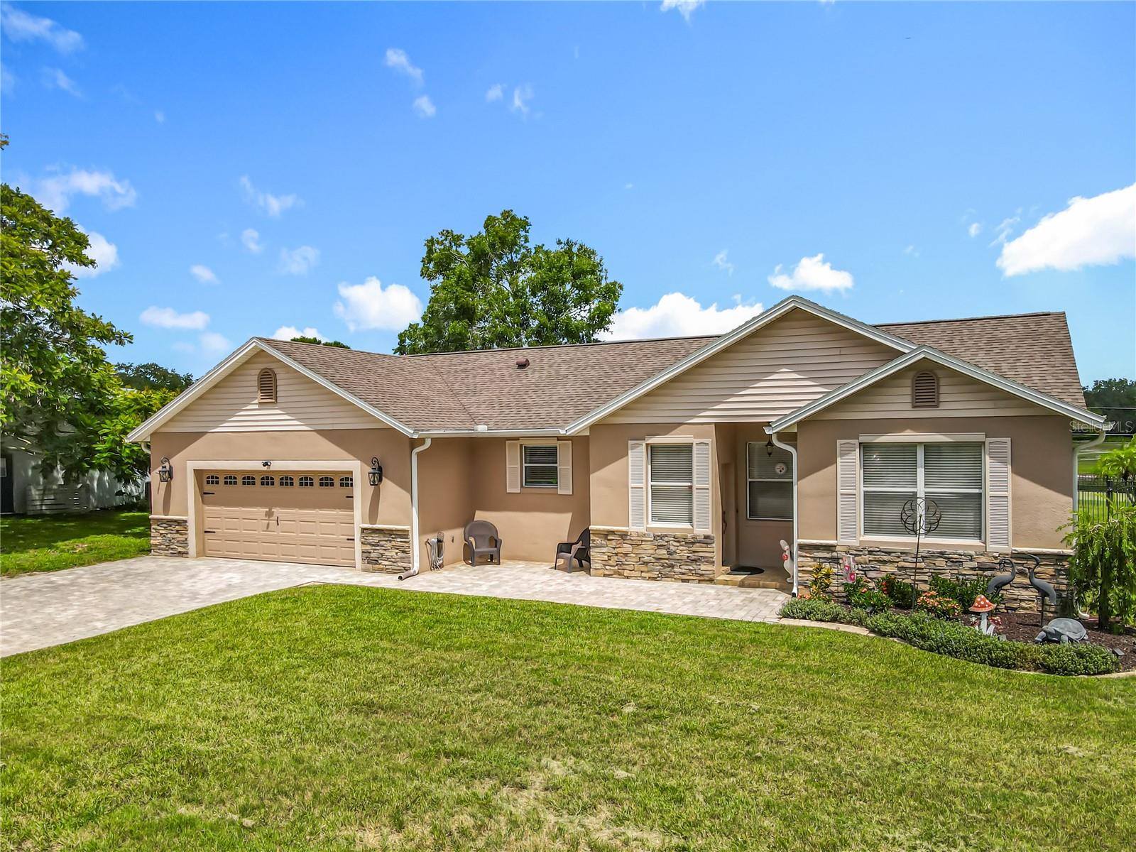 104 Par Pl Property Photo 1