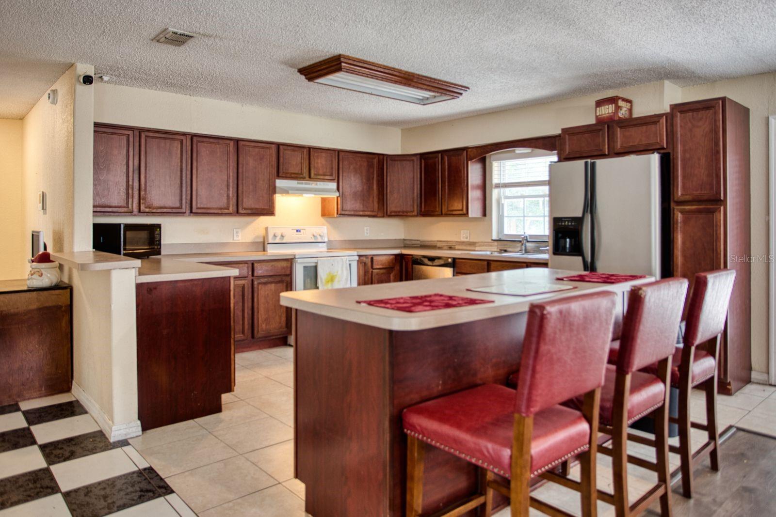 7408 Navel Tree Ct Property Photo 8