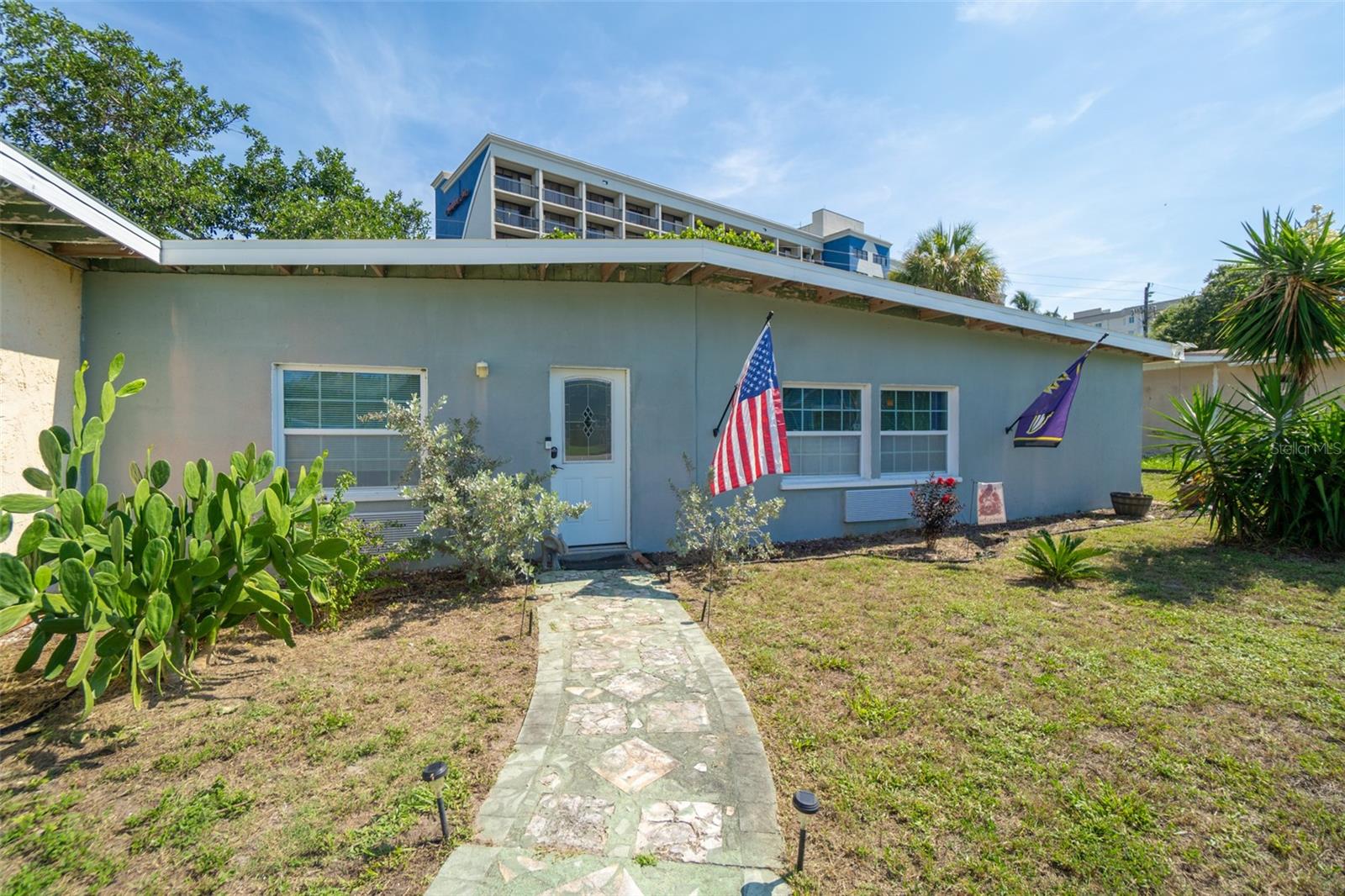 113 Surf Dr Property Photo 1