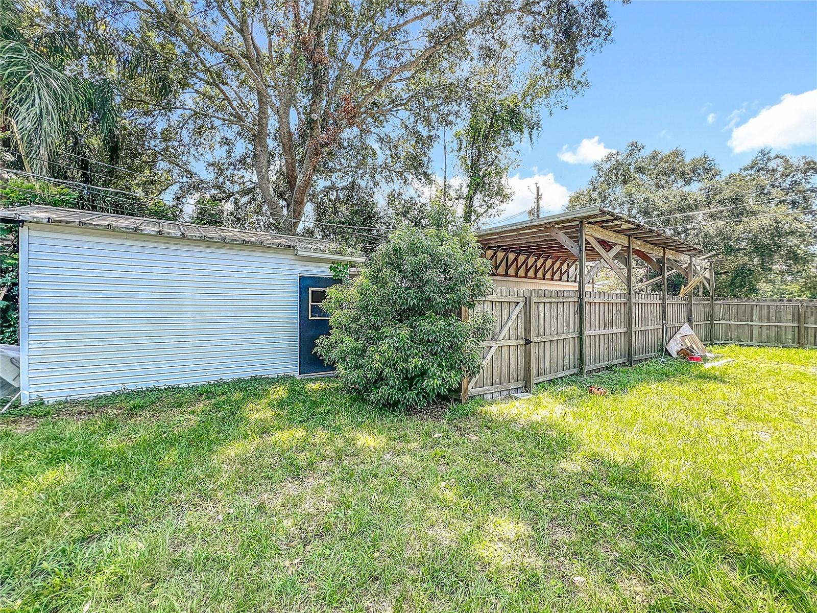 2542 S Palmetto Ave Property Photo 17