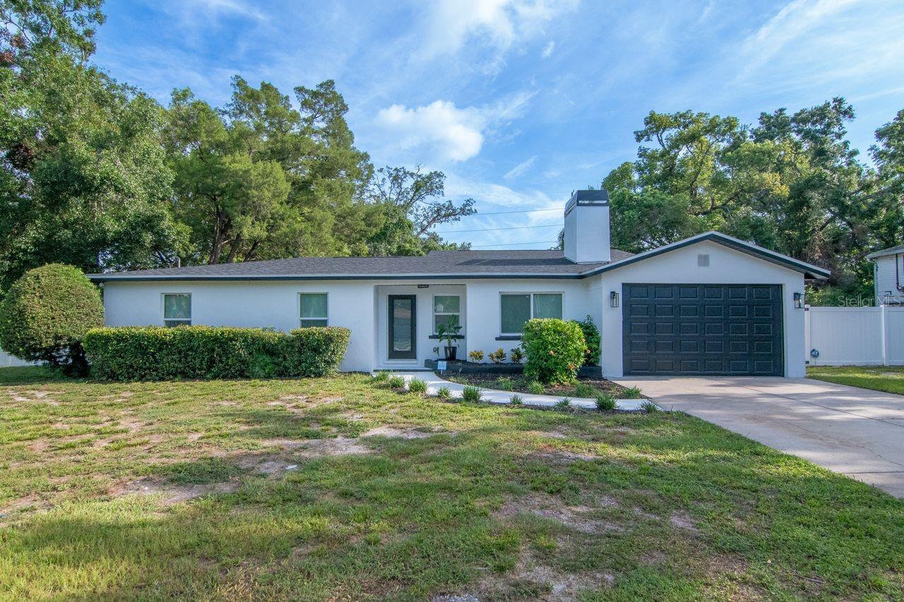 1425 W Termino St Property Photo 1