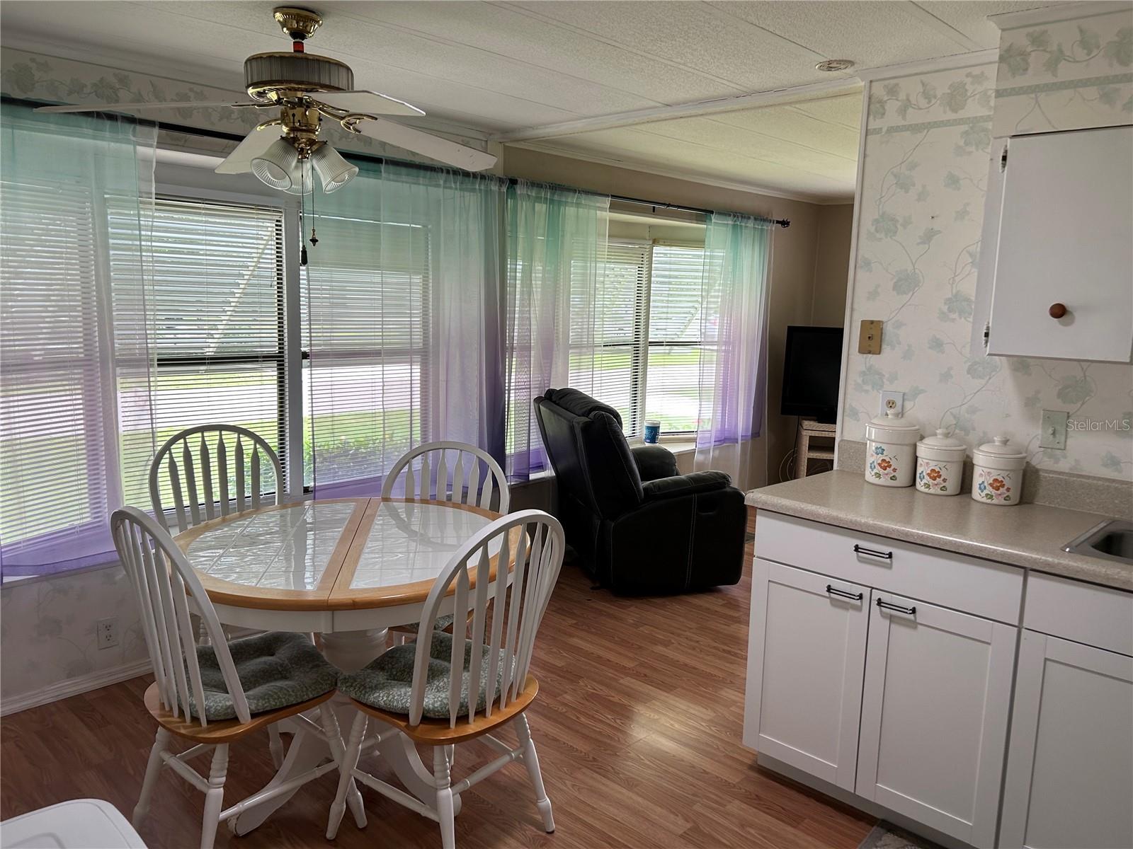 120 Kensington Park Dr Property Photo 9