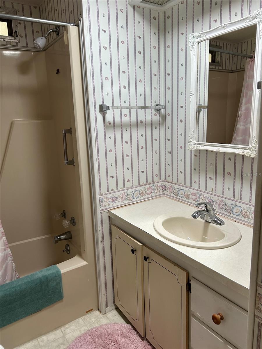 120 Kensington Park Dr Property Photo 14