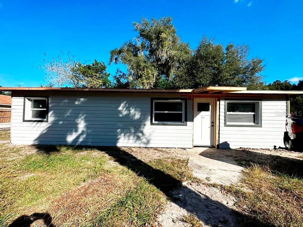 921 S SALISBURY AVE Property Photo 1