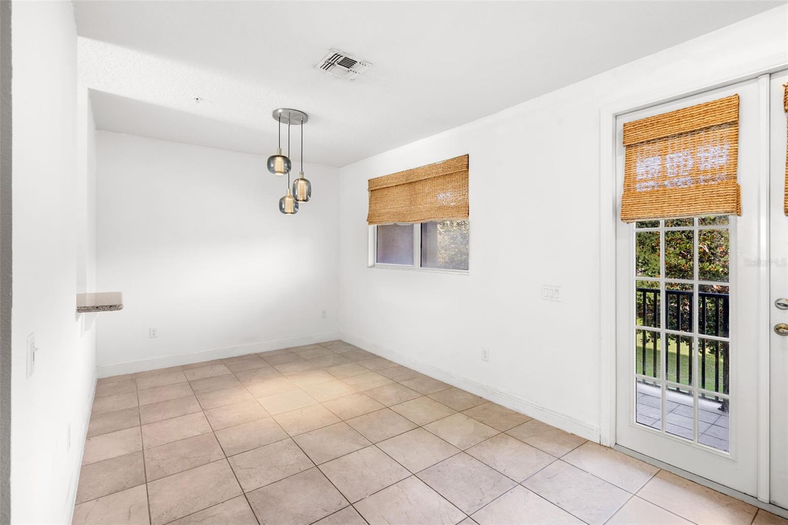 668 Pensacola Ln Property Photo 12