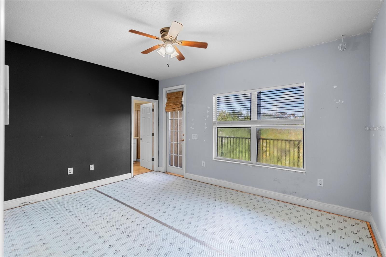 668 Pensacola Ln Property Photo 15