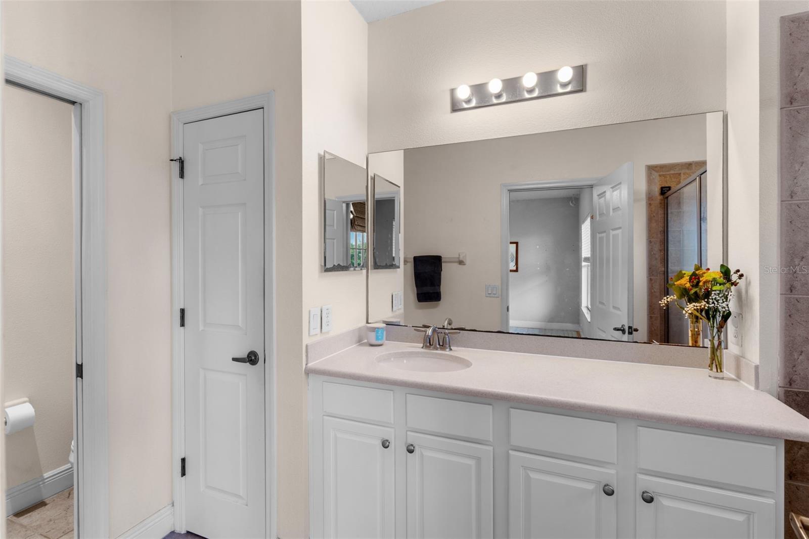 668 Pensacola Ln Property Photo 18