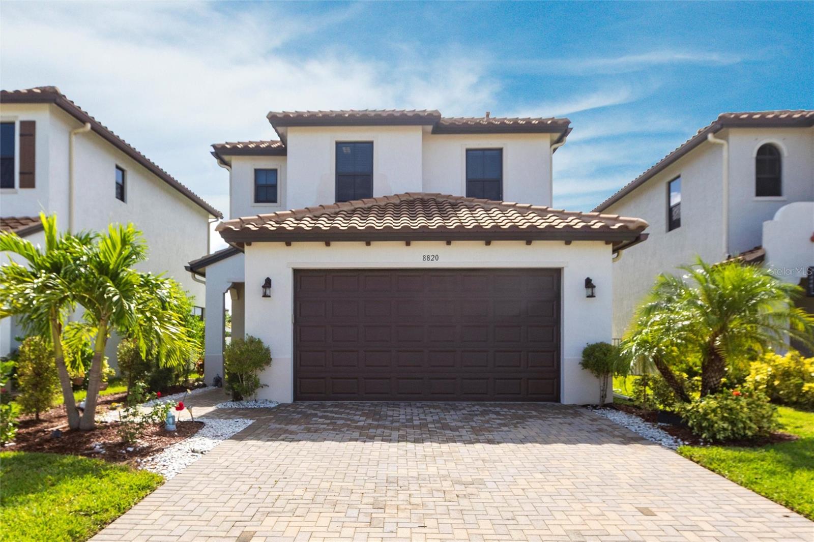 8820 Madrid Cir Property Photo 1