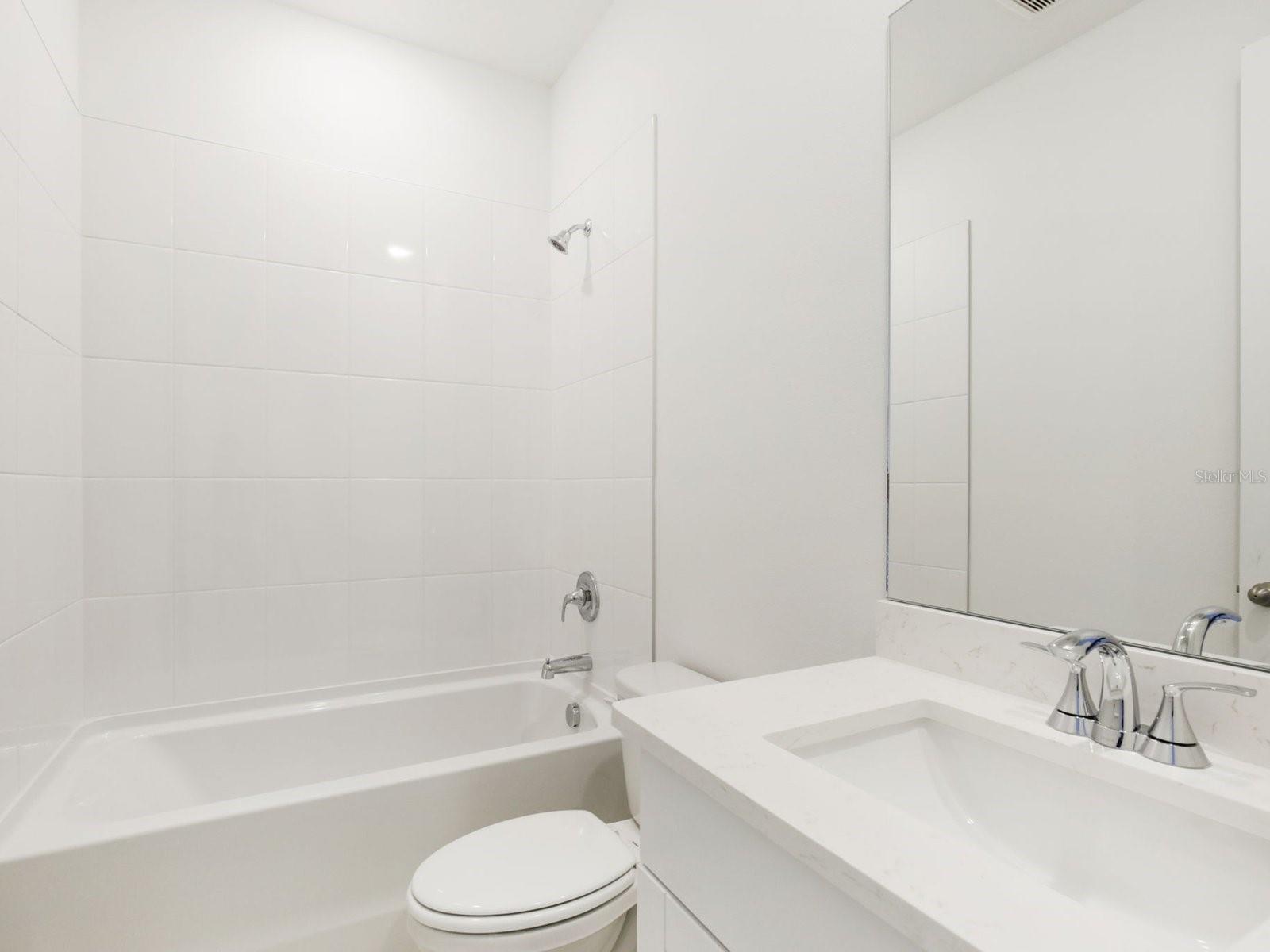 13315 Shellmore Ave Property Photo 13
