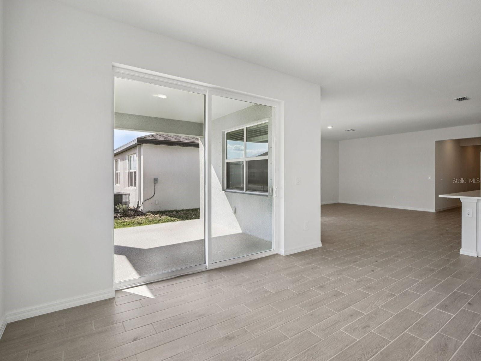 13310 Shellmore Ave Property Photo 10
