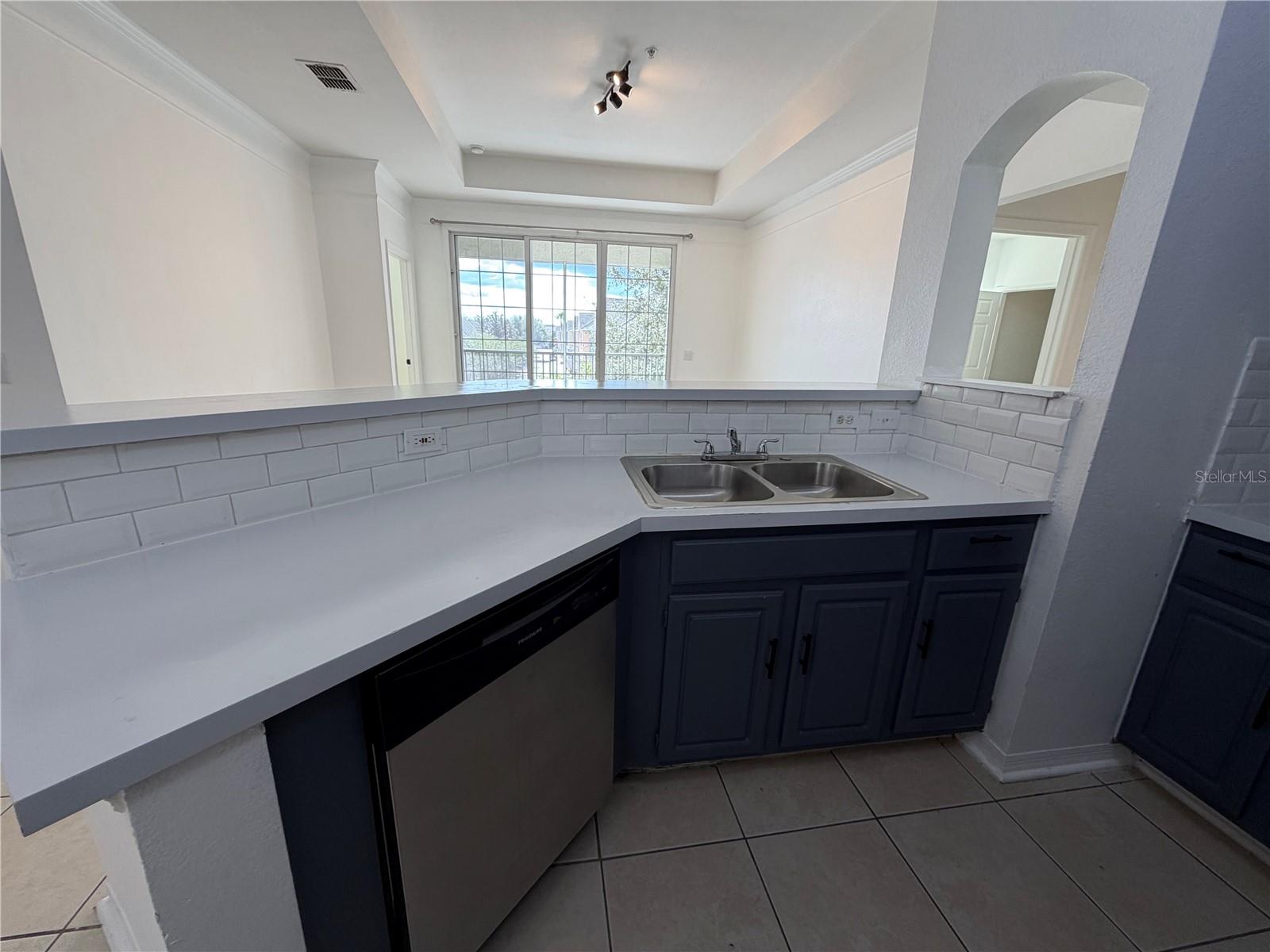 3315 Parkchester Square Blvd #301 Property Photo 4
