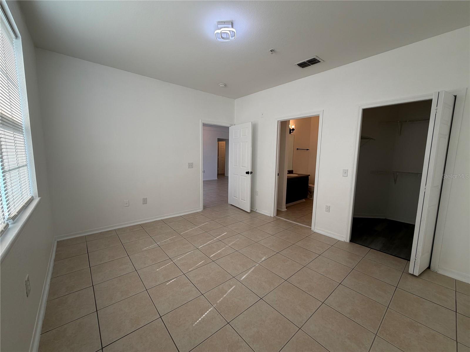 3315 Parkchester Square Blvd #301 Property Photo 5