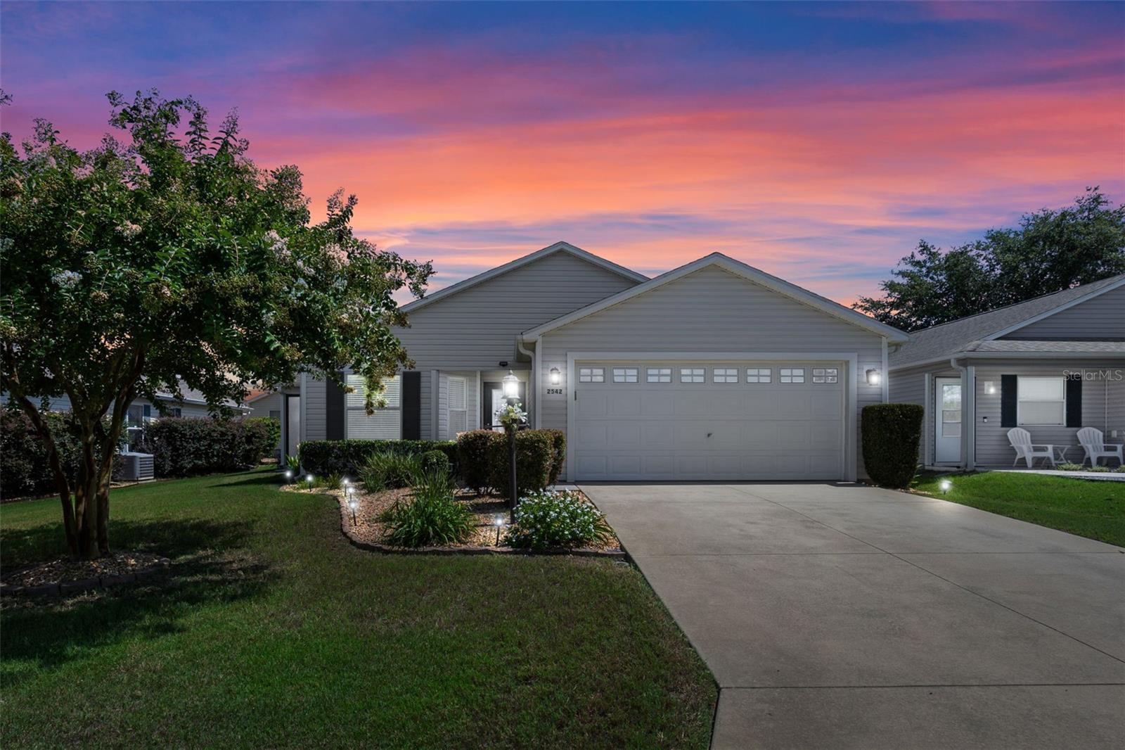2542 Eldon Pl Property Photo 1