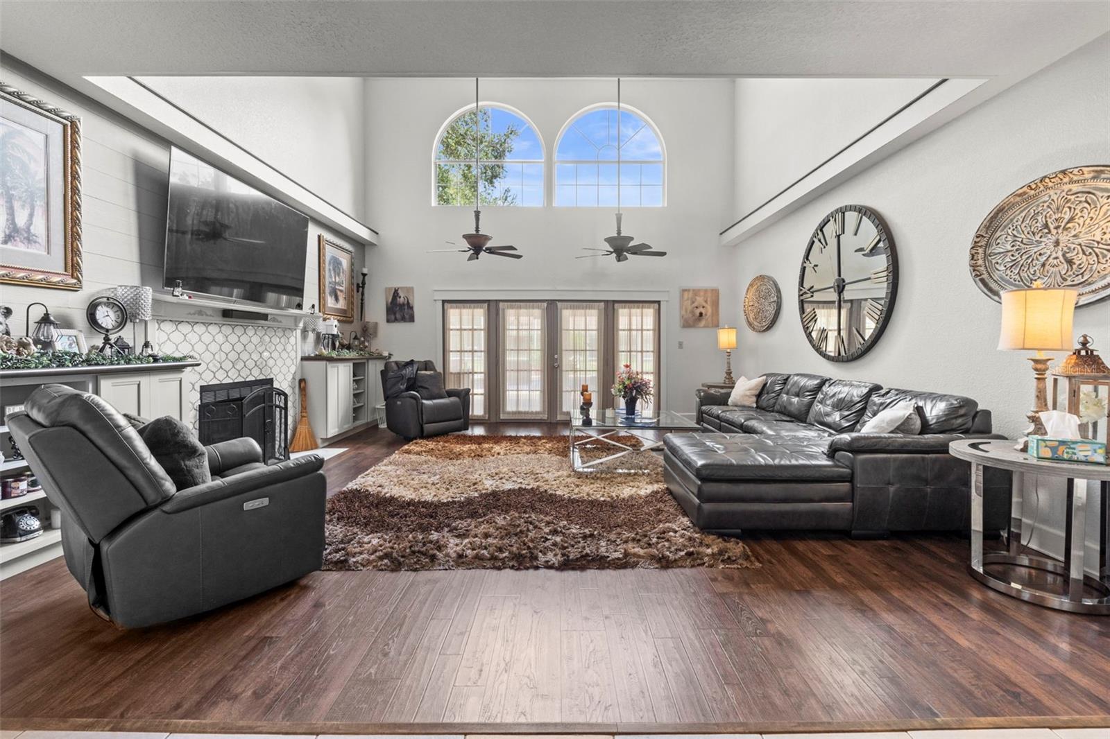 32137 Wolf Branch Ln Property Photo 8