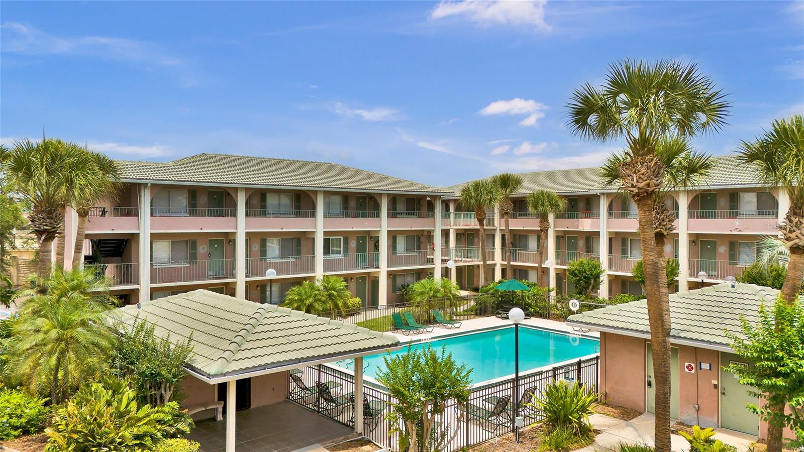 115 Oyster Bay Cir #260 Property Photo 1
