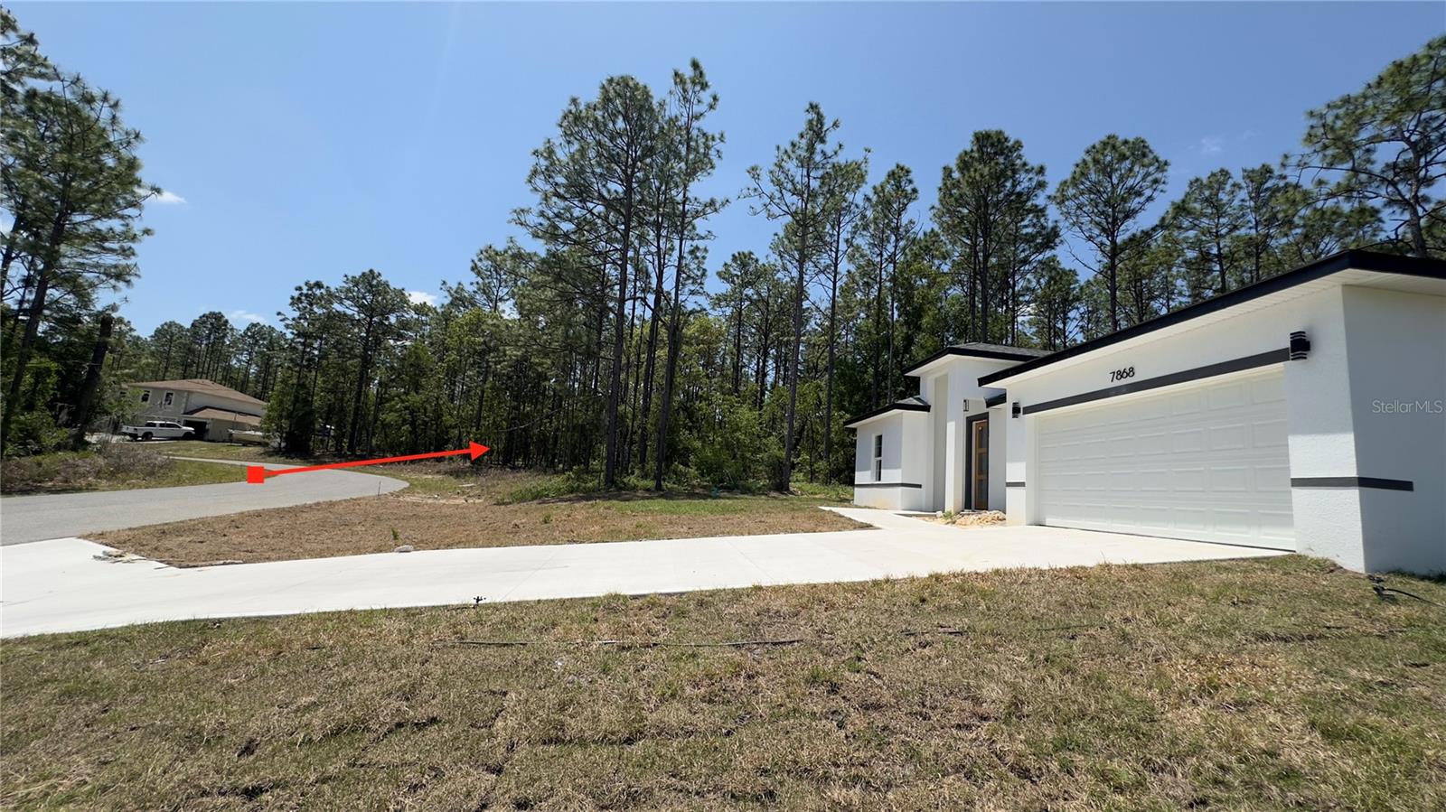 7852 N HALE RD Property Photo 1