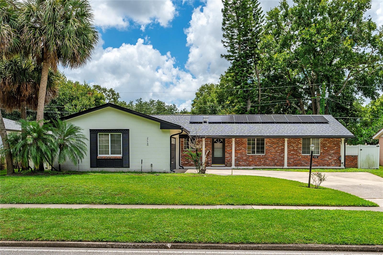 2758 BANCHORY RD Property Photo 1