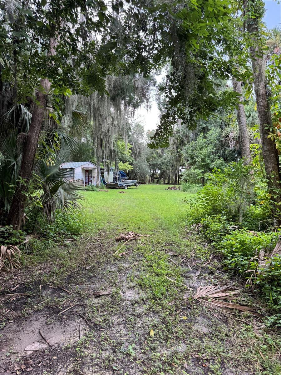 1530 Swamp Ln Property Photo 4