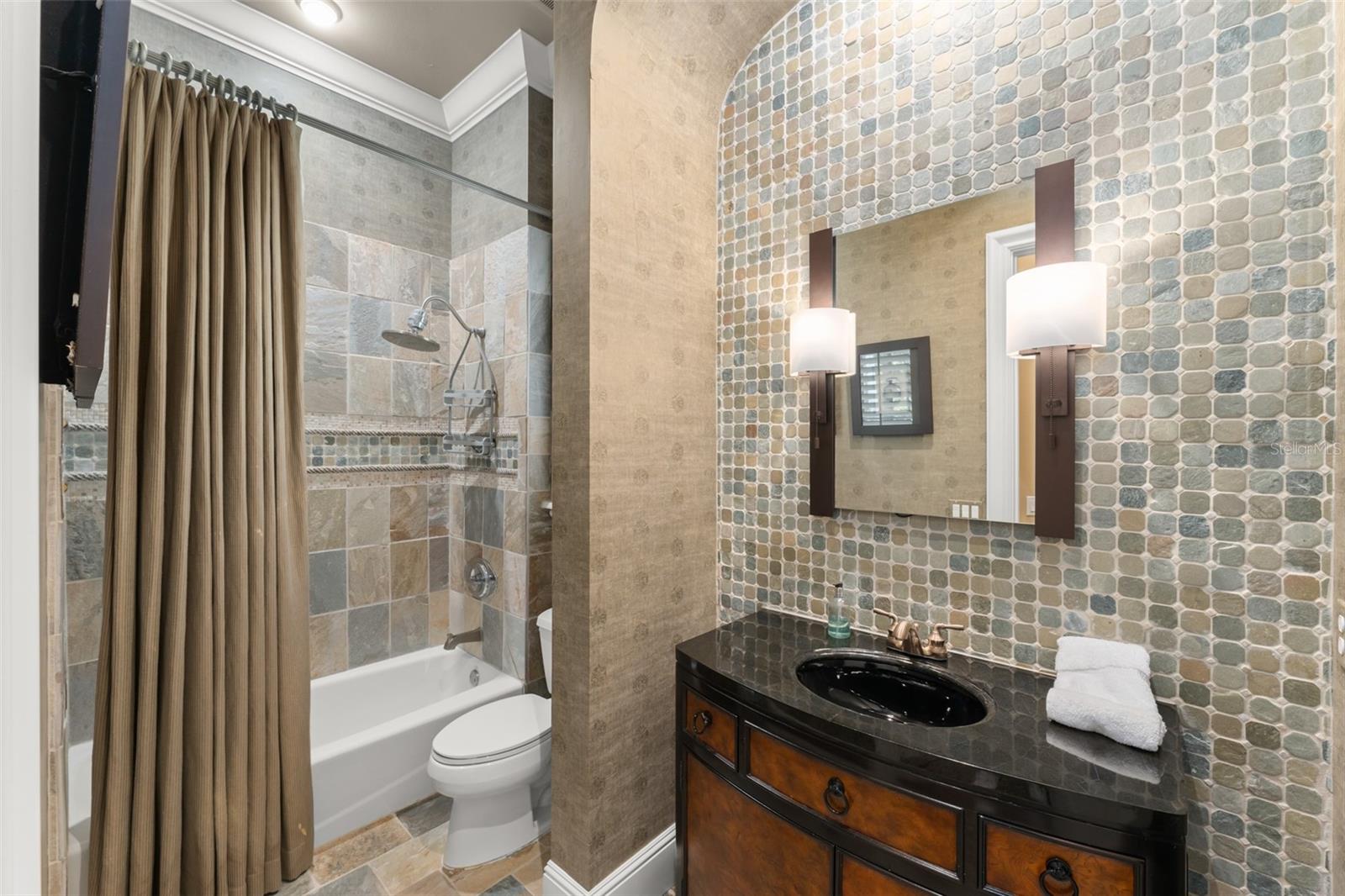 4819 Alexandra Garden Ct Property Photo 28