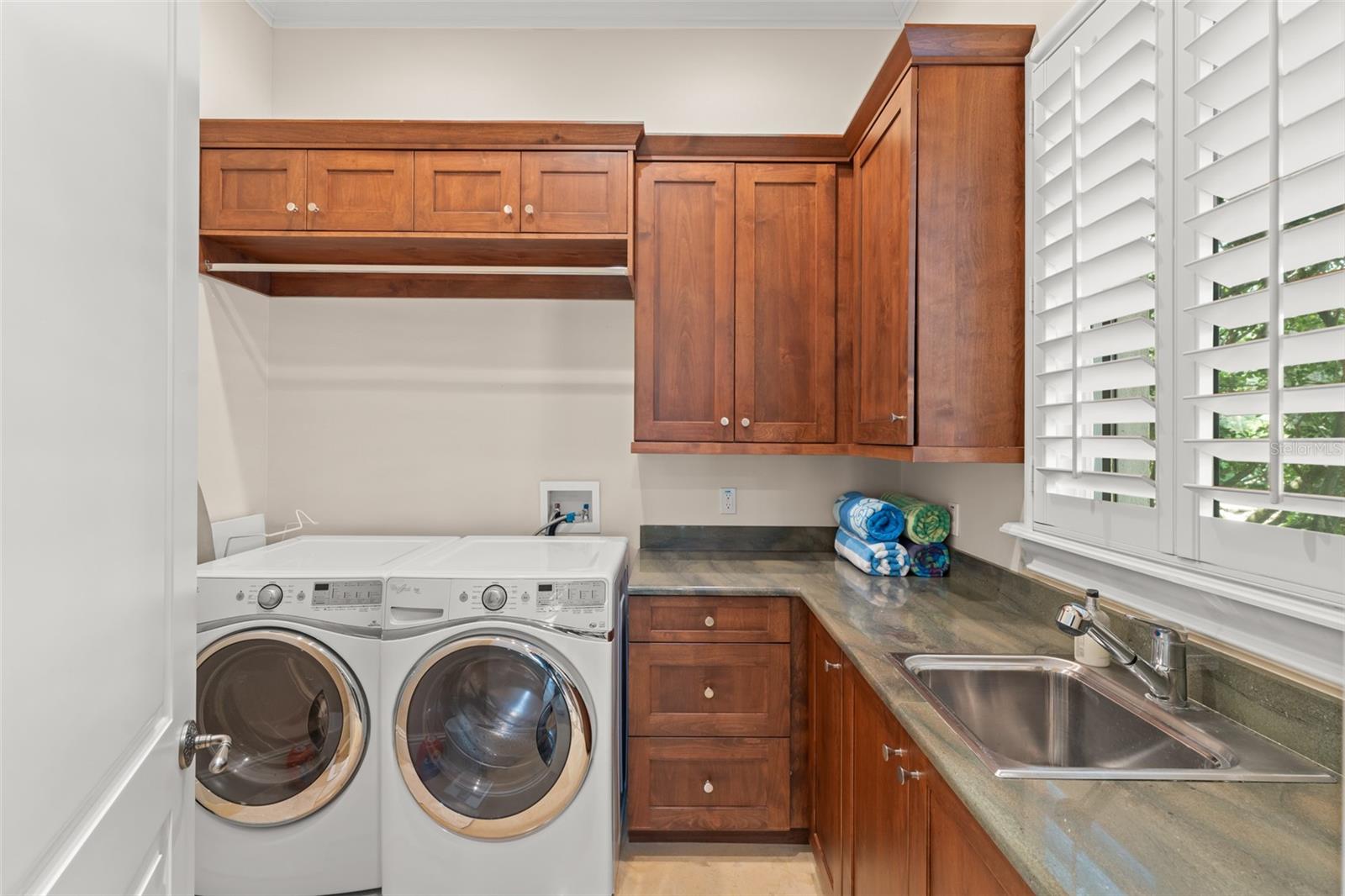 4819 Alexandra Garden Ct Property Photo 32