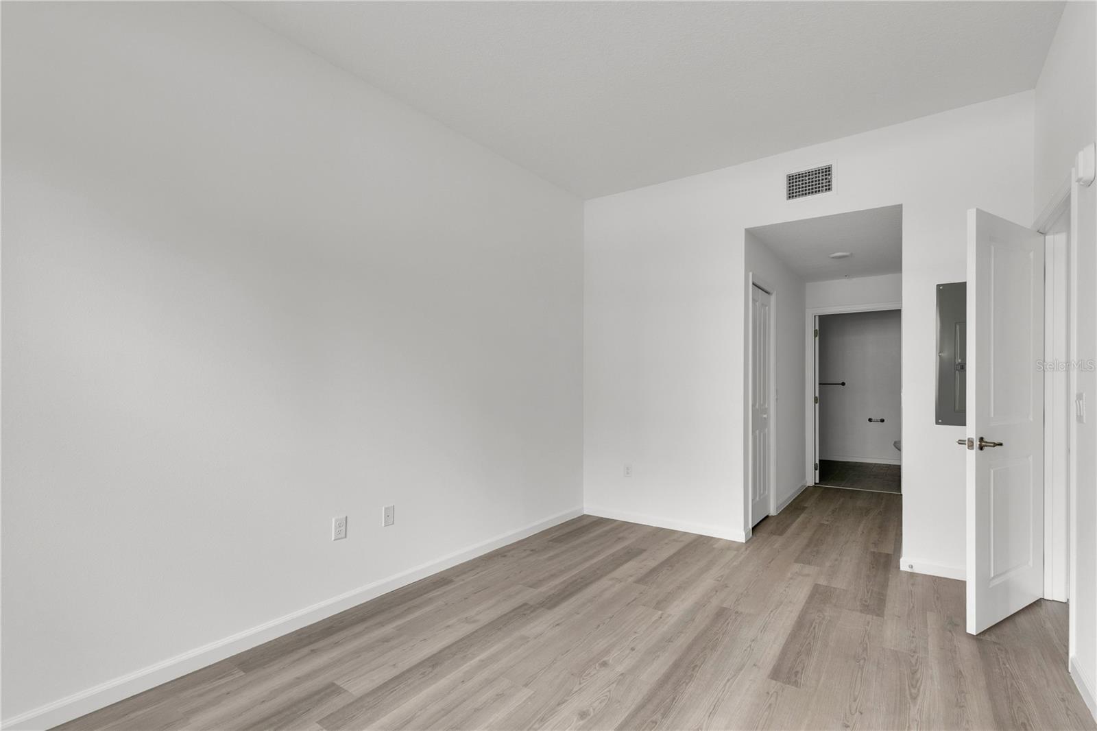 1230 Southstation Pl #105 Property Photo 7