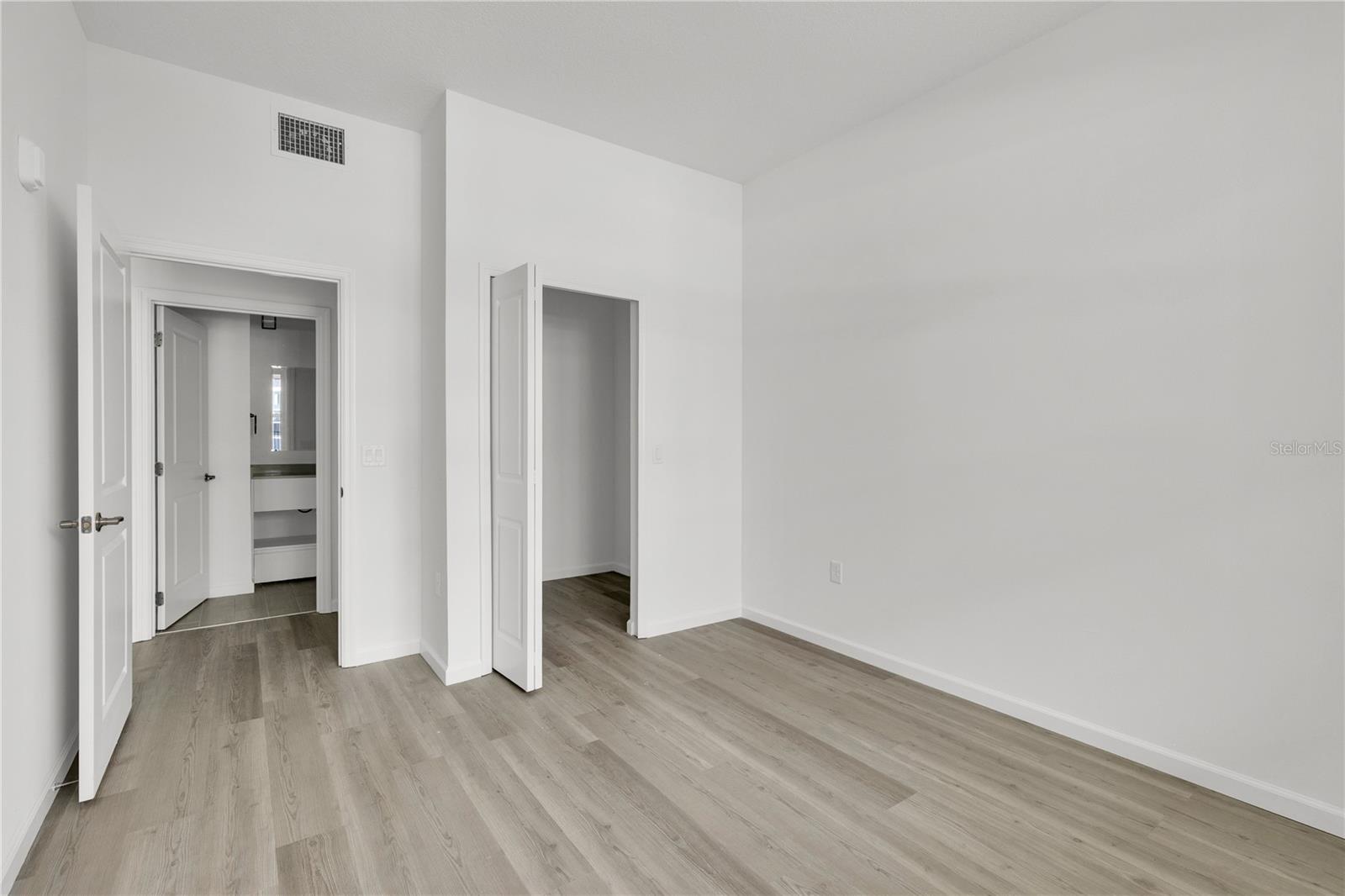 1230 Southstation Pl #105 Property Photo 10